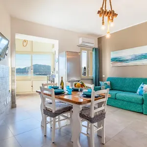 https://casa-de-paoli-luminosissimo-appartamento-vista-mare.sicilyhotelsitaly.net