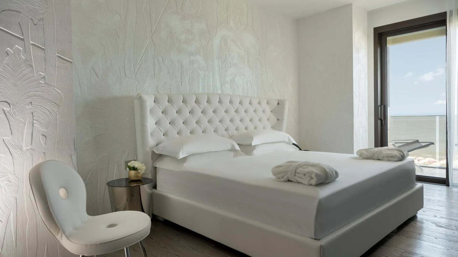 The Promenade Luxury Wellness Hotel Riccione 5*,  Itálie